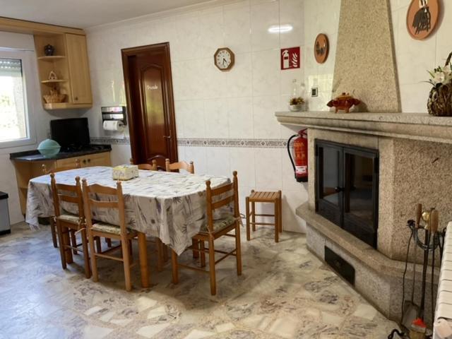 A Casa Do San Paio De Buscas Apartment Ordes Luaran gambar