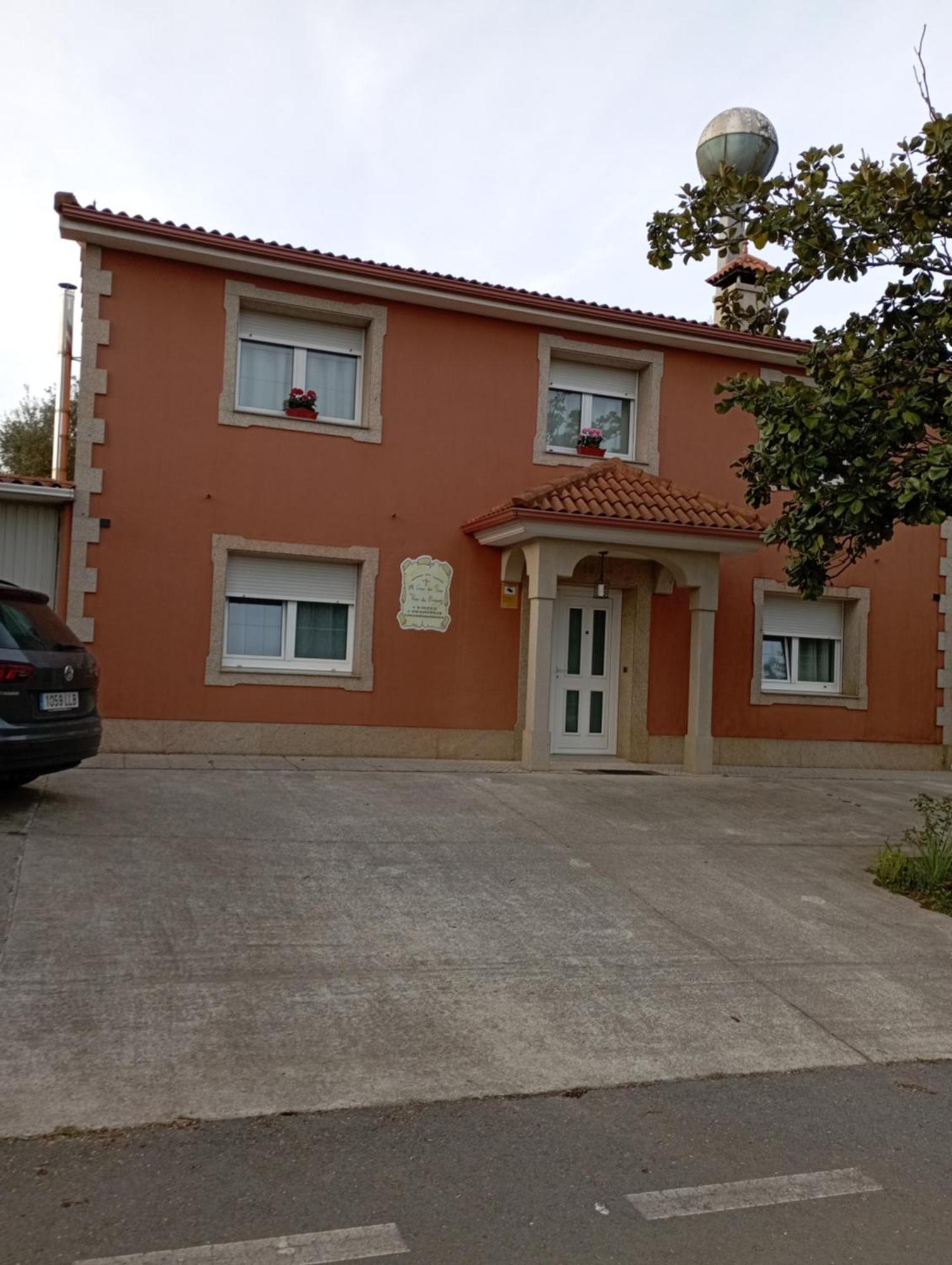 A Casa Do San Paio De Buscas Apartment Ordes Luaran gambar