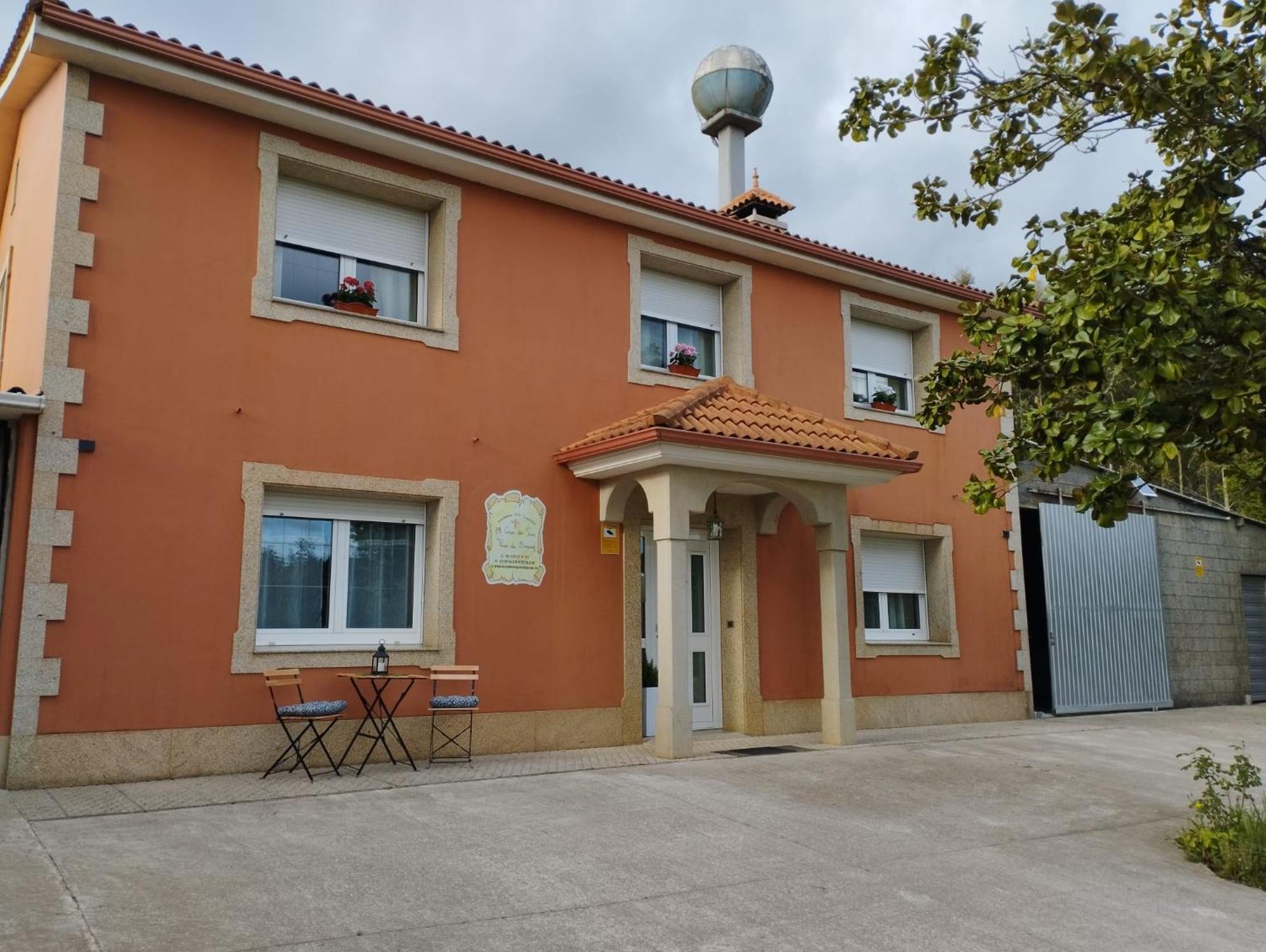 A Casa Do San Paio De Buscas Apartment Ordes Luaran gambar